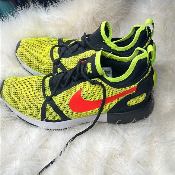 Men\'s Nike Volt Duel Racer Neon Green Black Running Sneakers Gym Shoes Unisex